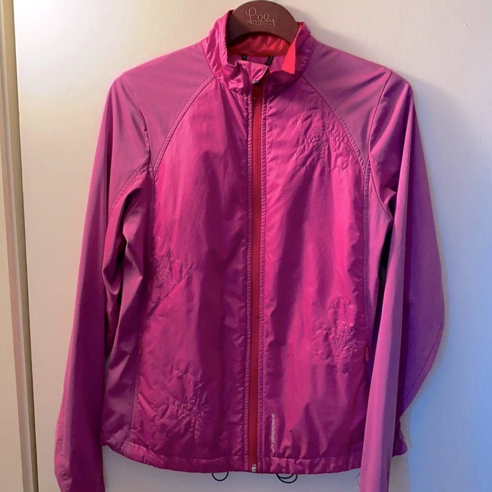 Brooks women’s running jacket size medium